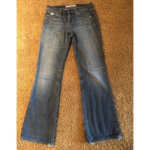 Joe size 26 boot cut jeans. Good used condition.